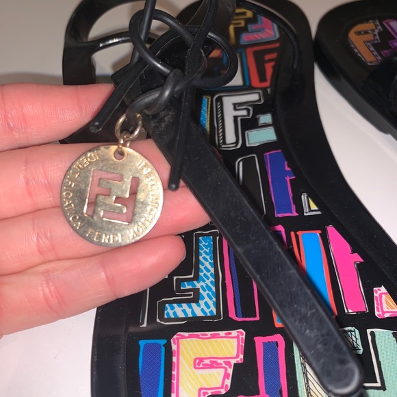 FENDI Jelly Sandal - plastic, pool sandal slide - Picture 3 of 10